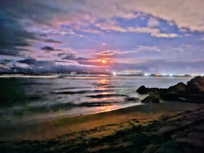 Photo of the Day: Moonrise